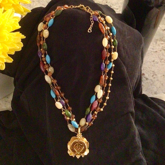 16” necklace beads & gold rose. 4 strands of gold/crystals& multicolored beads. - Picture 1 of 3